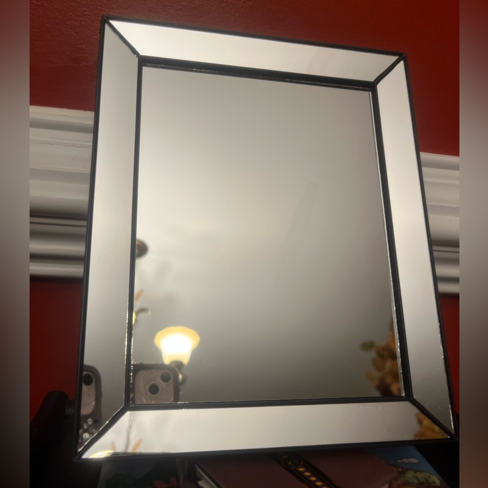 Mirror - Picture 5 of 10